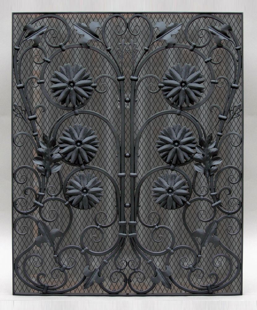 Artistic hardware - Wrought Iron Radiator Cover - VILLIZANINI