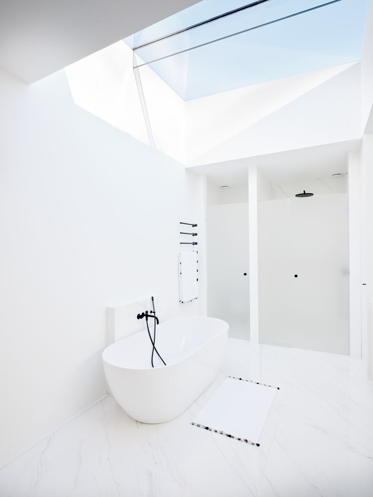 Objets de décoration - Linge de bain en coton blanc avec pompons - MIA ZIA