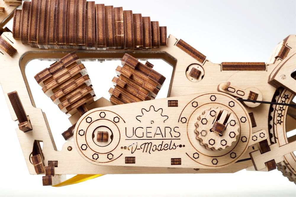 Cadeaux - UGEARS Modèles Mécaniques: MOTO VM-02 25 - UGEARS
