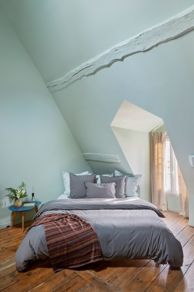 Decorative objects - White cotton bed linen with pompons - MIA ZIA