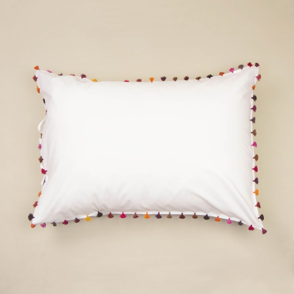 Decorative objects - White cotton bed linen with pompons - MIA ZIA