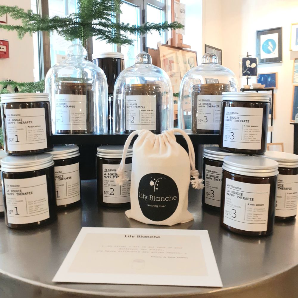 Candles - La Bougie Happy Thérapie N°2 Bonne Humeur - LILY BLANCHE