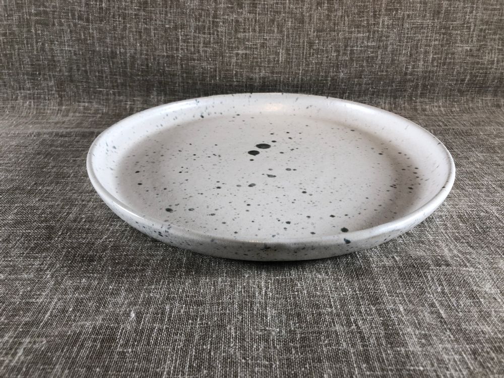 Assiettes au quotidien - Assiette en grès Diamètre 25 cm - LES POTERIES DE SWANE