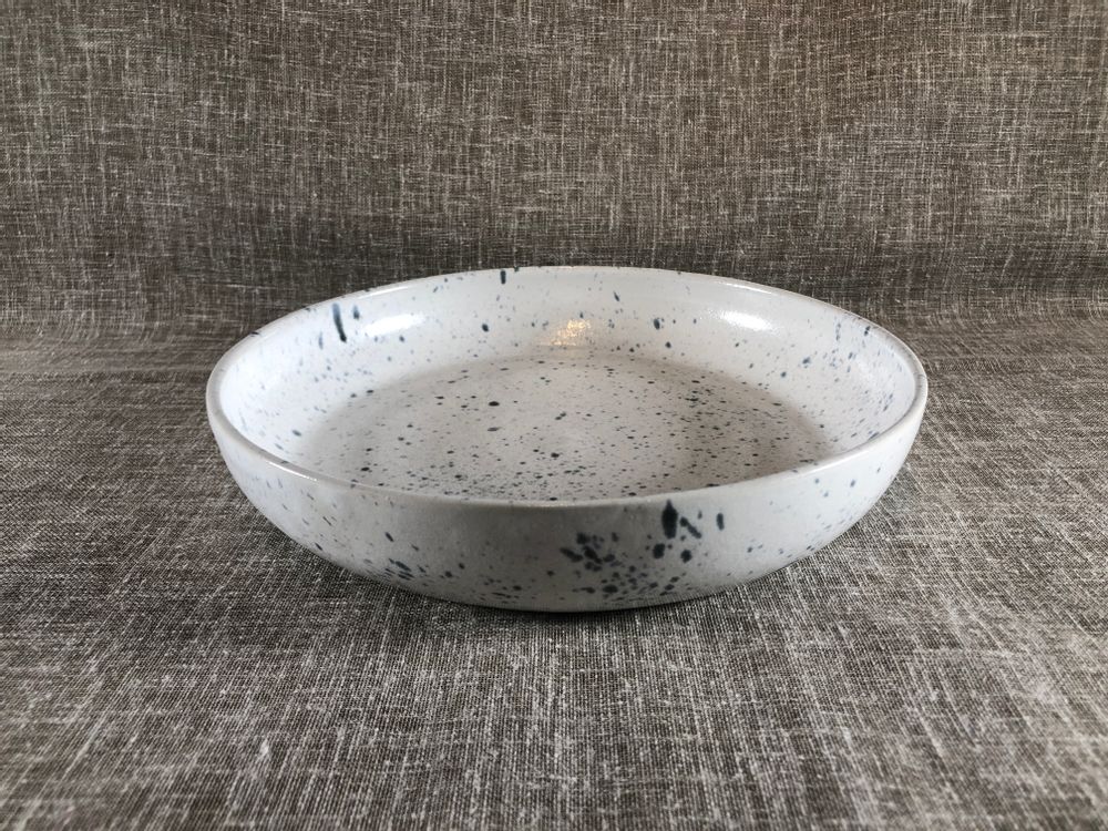 Assiettes au quotidien - Assiette Creuse en grès Diamètre 22 cm - LES POTERIES DE SWANE