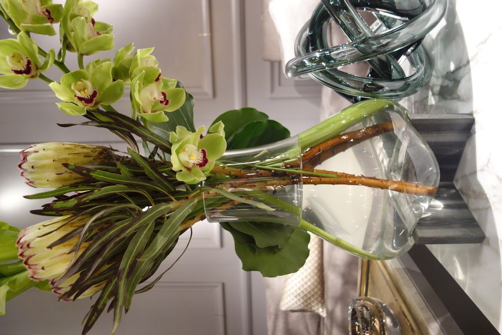 Vases - Dish Gravity Cross - VANESSA MITRANI