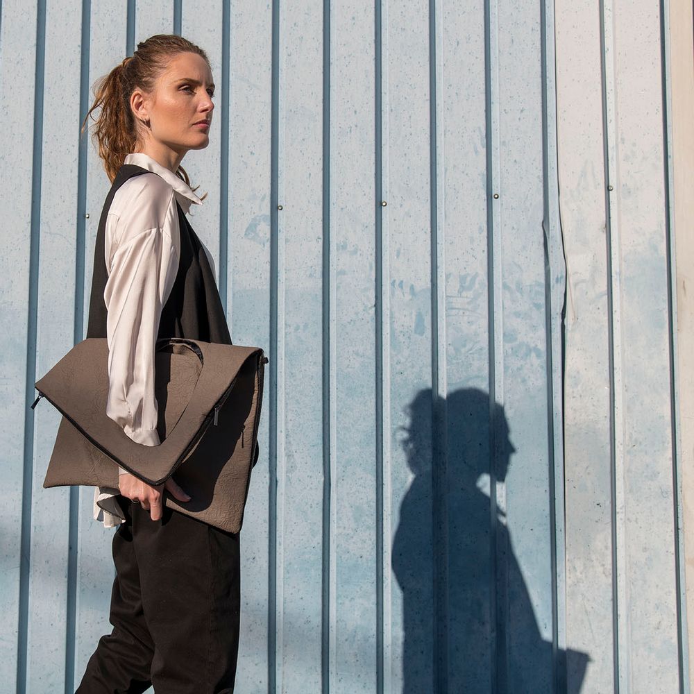 Bags and totes - BEAK BAG - IN.ZU
