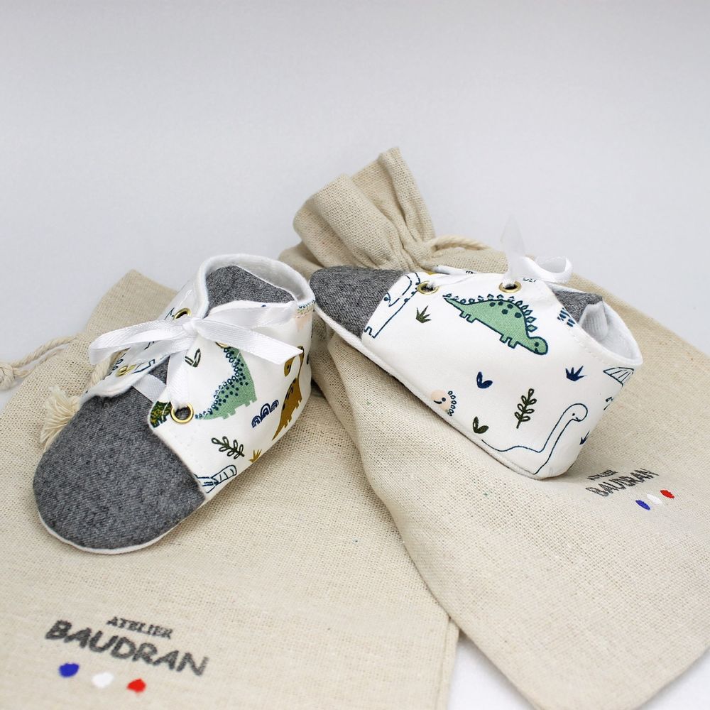 Vêtements enfants - Chaussures bébé, 6/9 mois - ATELIER BAUDRAN