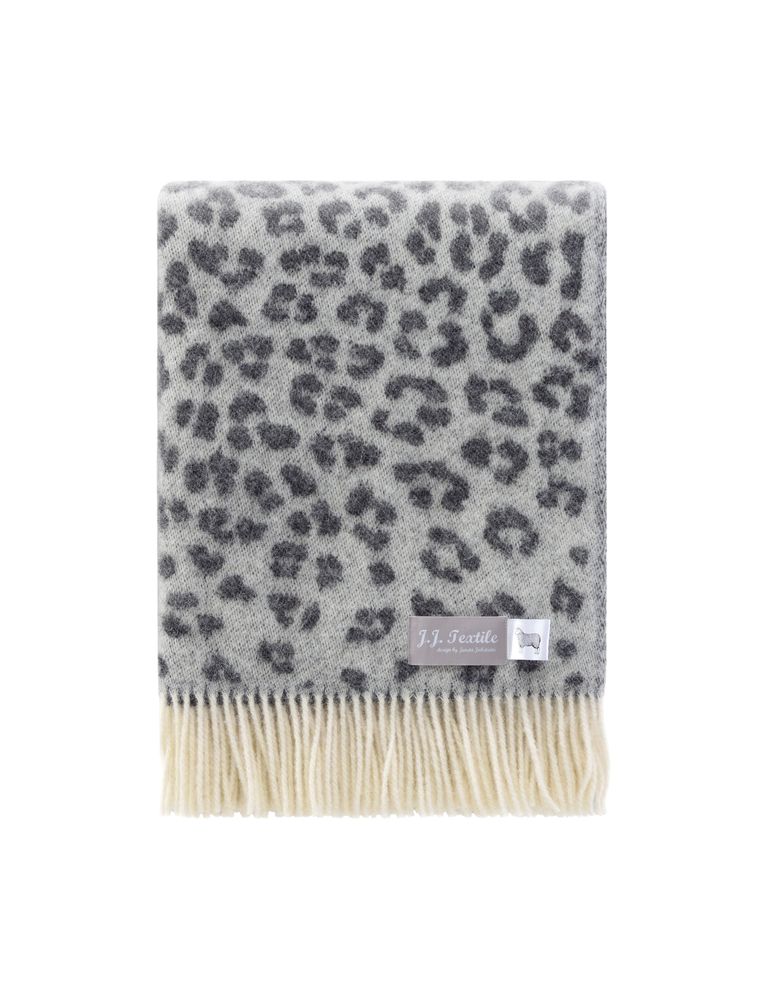 Throw blankets - Black Leopard Throw - J.J. TEXTILE LTD
