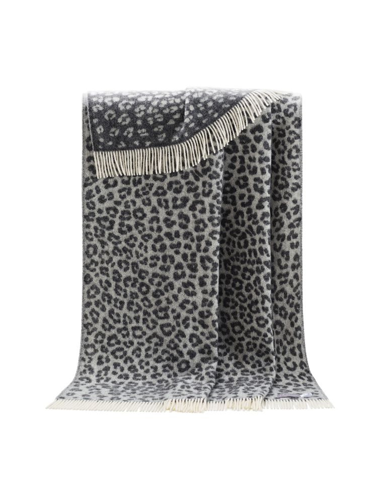Throw blankets - Black Leopard Throw - J.J. TEXTILE LTD