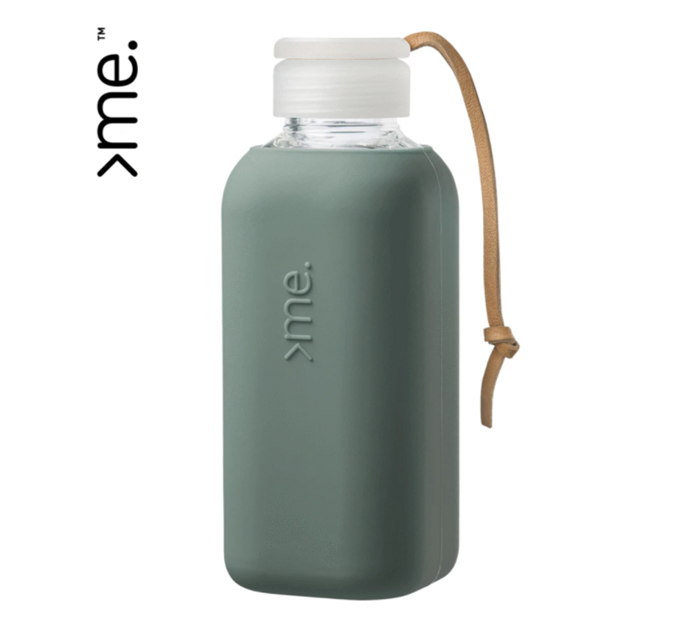 Cadeaux - BOUTEILLE EN VERRE RÉUTILISABLE VERT PIN (600ml) SQUIREME. Y1 DURABLE. - SQUIREME.