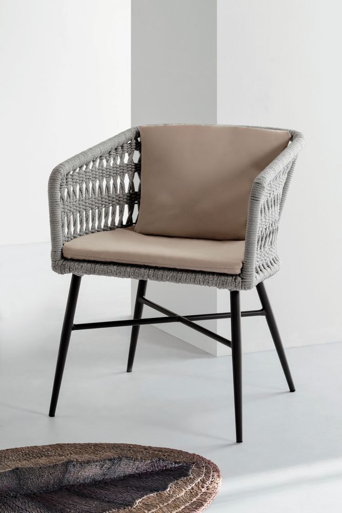 Chairs for hospitalities & contracts - A. GARCIA CRAFTS Lounge and Occassional chairs - DESIGN COMMUNE