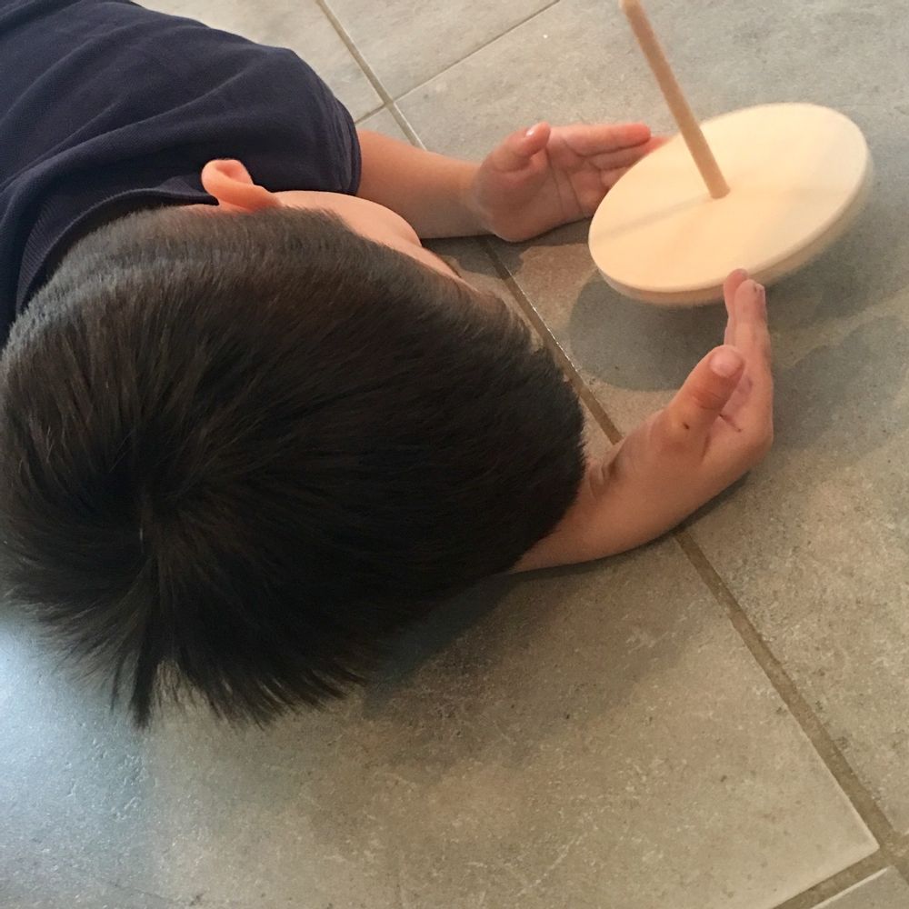 Loisirs créatifs pour enfant - La Toupie de Léonard, DIY - MANUFACTURE EN FAMILLE
