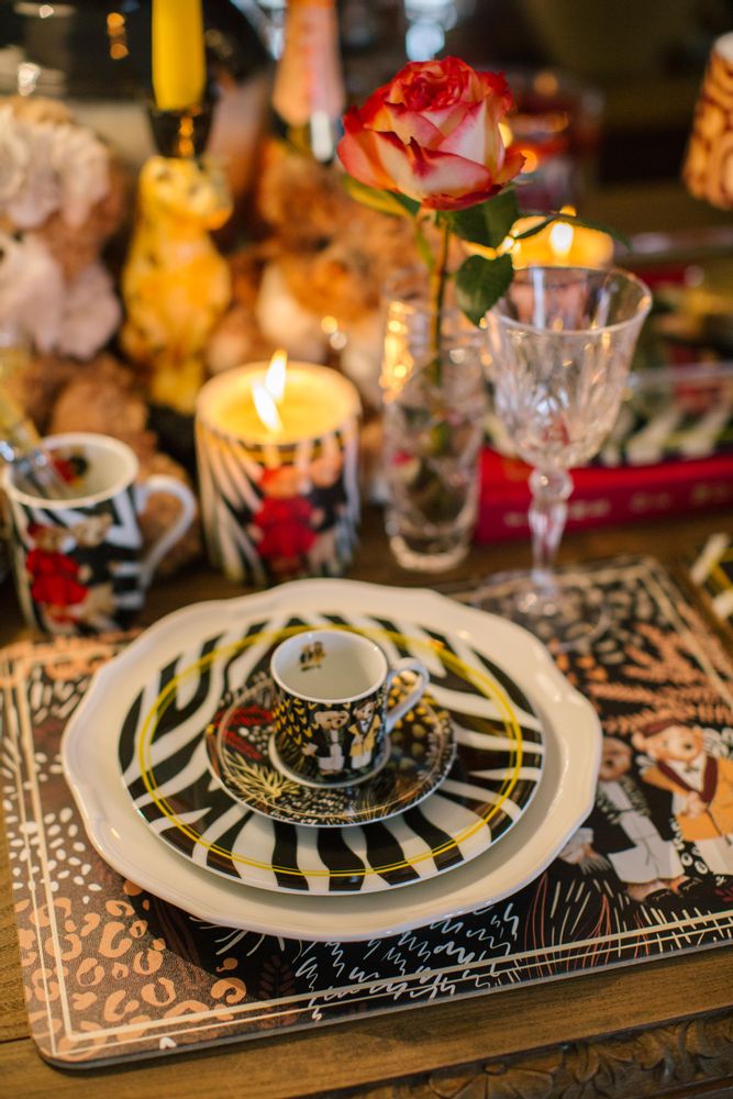 Tea and coffee accessories - Vitelli Zebra Teddy Bear Patterned 20 Cm Porcelain Plate - VITELLI DESIGN STUDIO