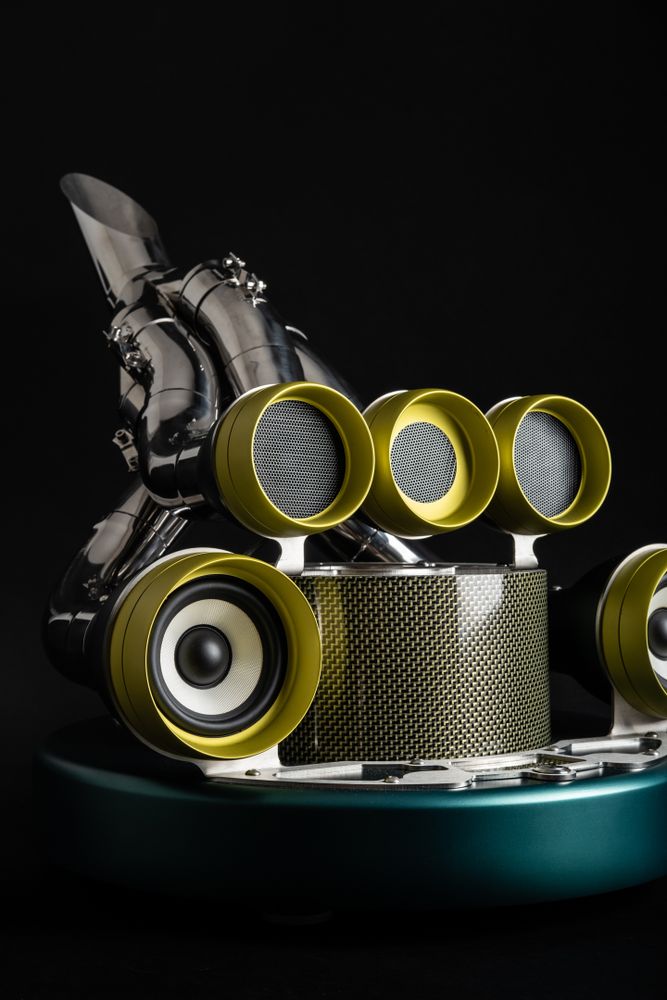 Speakers and radios - XiLO audio system - IXOOST - ARTISTIC AUDIO