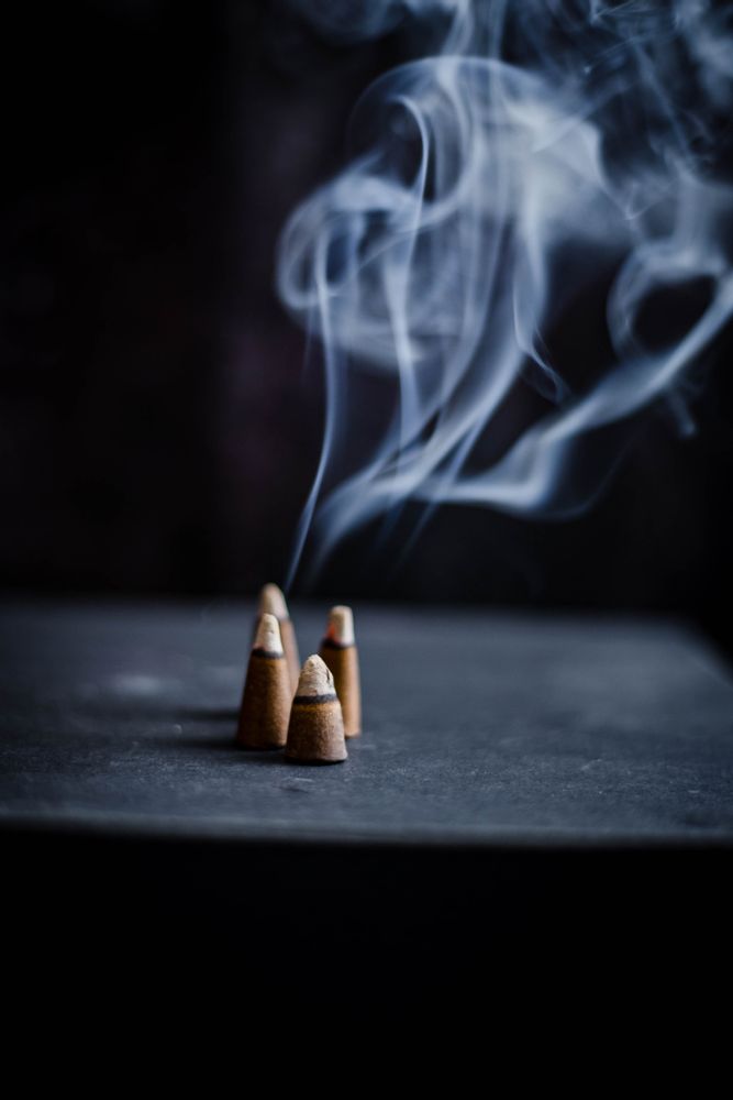 Gifts - Luxury Oud Incense Cones - Oud Arabia - NUHR