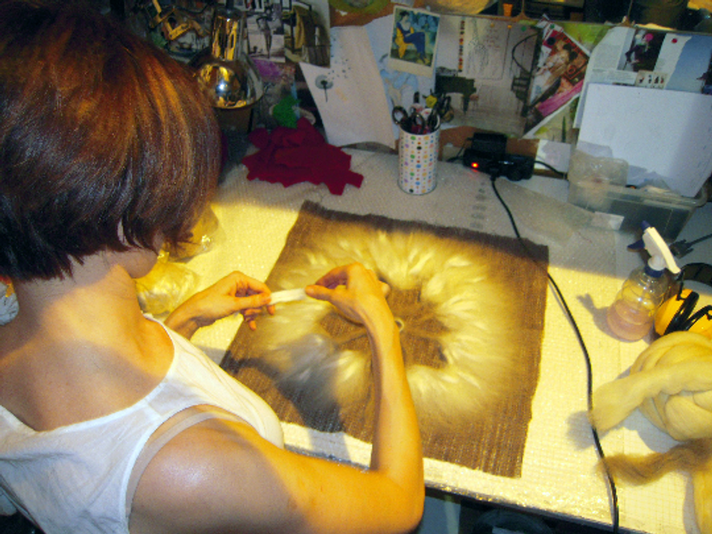 Fabric cushions - Decorative cushion "Sole" with hand-felted design in merino wool and silk on linen fabric.  - ELENA KIHLMAN