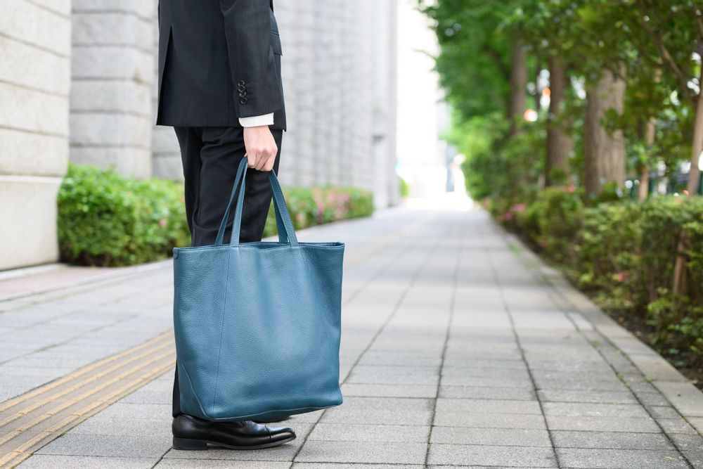 Sacs et cabas - SAC CABAS EN CUIR SOUPLE - SHION