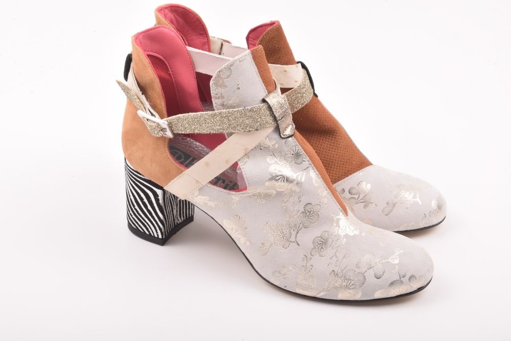 Chaussures - Bottines Regina di cuori - EBARRITO RE:THINKING FASHION