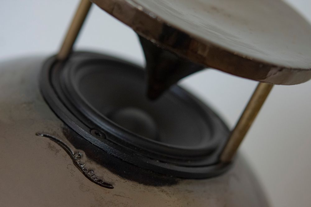 Speakers and radios - Zefira – Portable speaker iridescent glaze bronze - DEDALICA