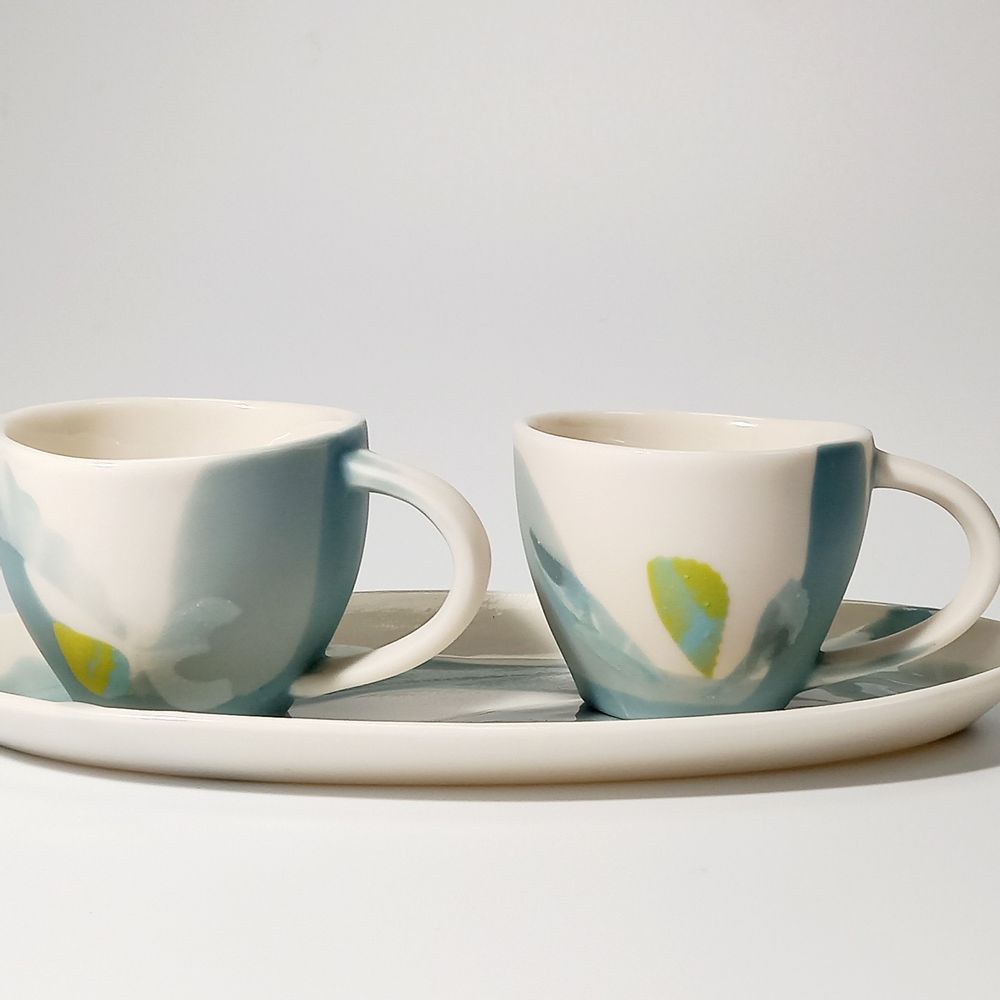 Pièces uniques - FULL COLOR en gris, ensemble de tasses à expresso et assiette - MPR STUDIO