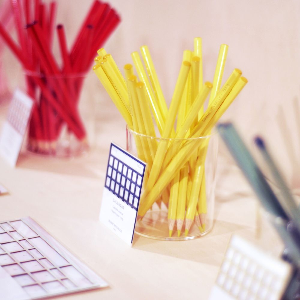Stylos, feutres et crayons - CRAYONS COLORS - MAISON BONNE NOUVELLE