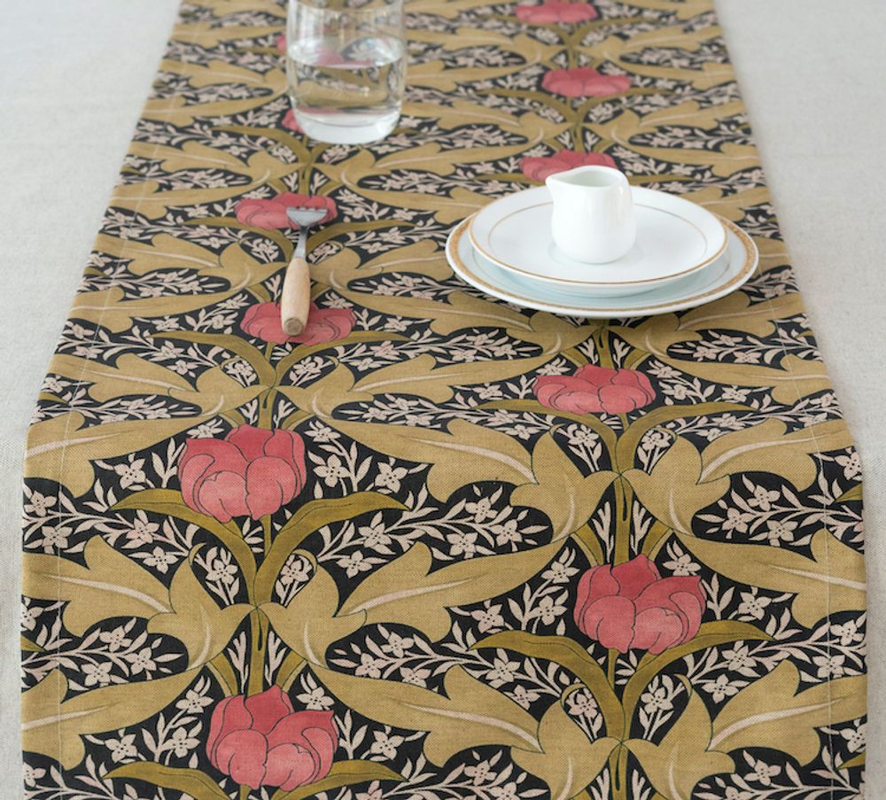 Table linen - Tulip table runners - GIRONES