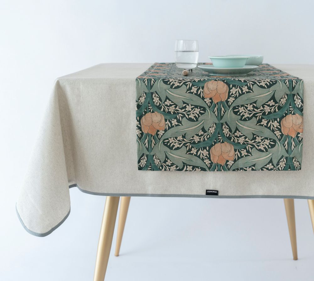 Table linen - Tulip table runners - GIRONES