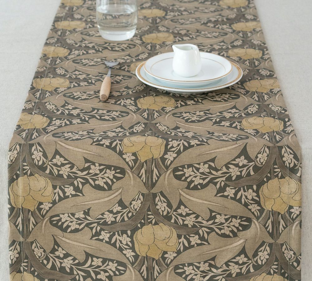 Table linen - Tulip table runners - GIRONES