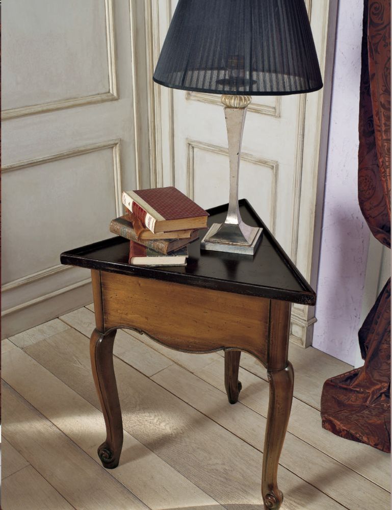 Tables basses - Tables basses françaises provinciales et classiques chics - INTERIORS ITALIA