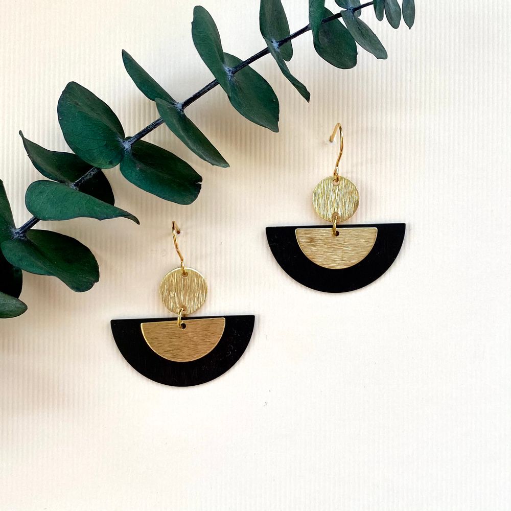 Bijoux - Boucles d'oreilles laiton.  - NAO JEWELS