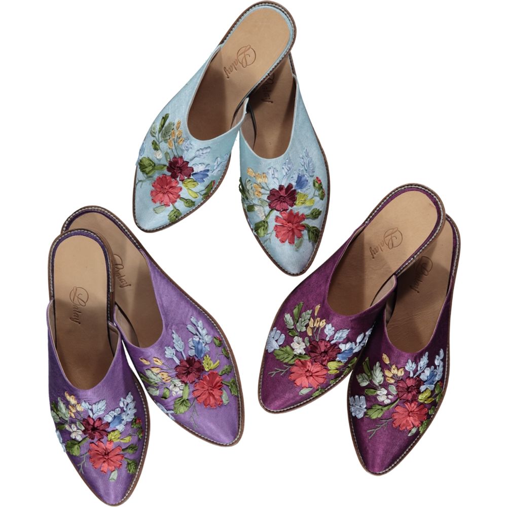 Chaussures - CHAUSSONS BRODÉS CHAUSSURES EN CUIR FAIT MAIN - LALAY