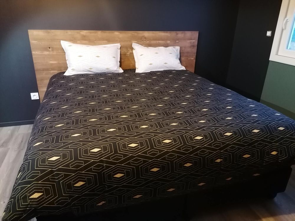 Beds - Headboard Colorful Wood - SESAME OUVRE-TOI