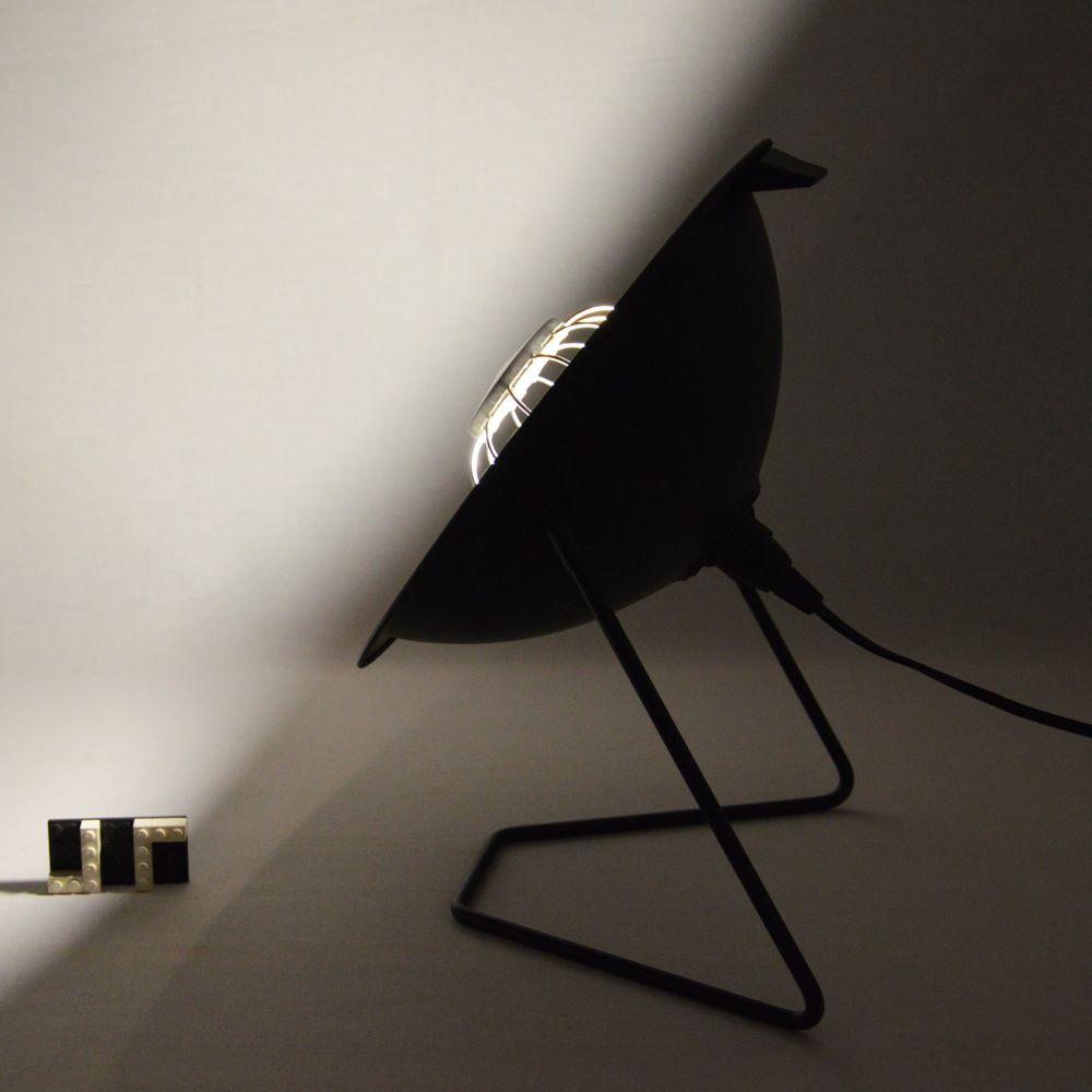 Objets design - Luminaire écoresponsable Calor parabole noir mat - ARTJL