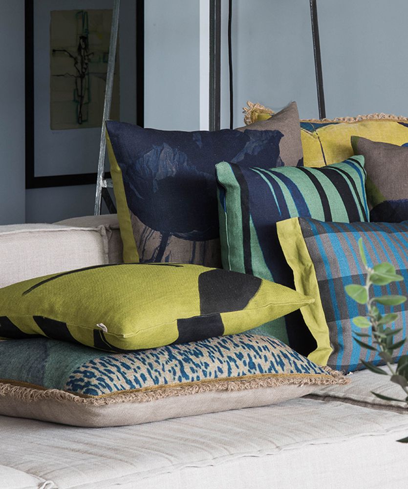 Fabric cushions - Estrelicias Cushion cover - TRACES OF ME