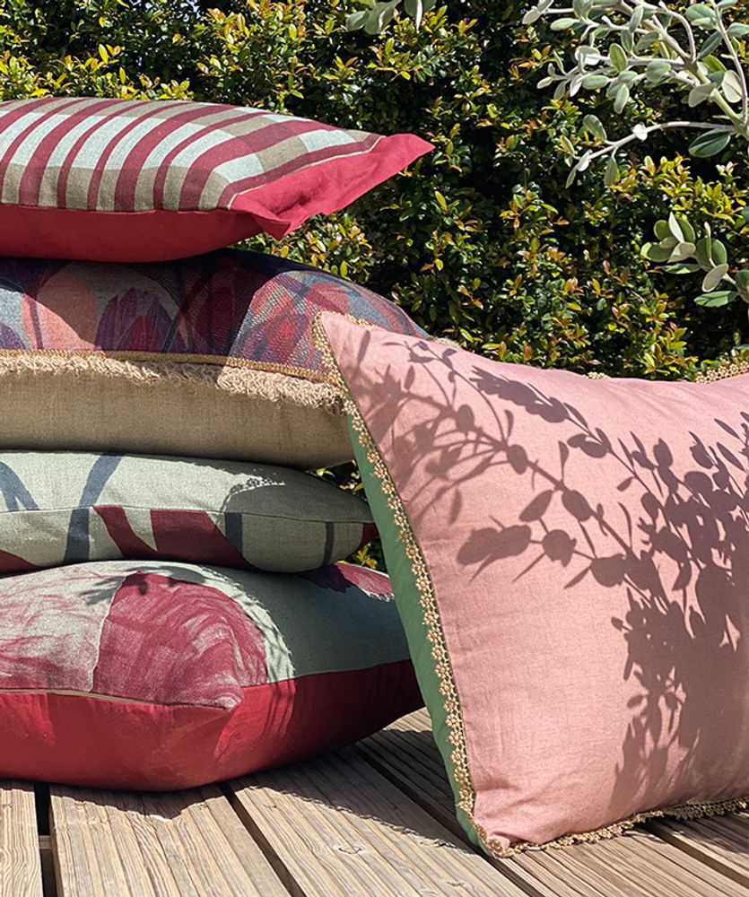Fabric cushions - Pale Begonia Cushion cover - TRACES OF ME