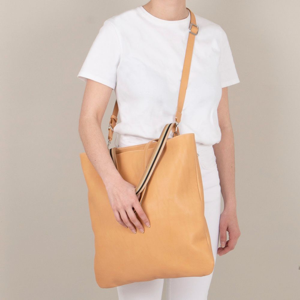 Bags and totes - Leather Tote Bag - Natural - Adjustable and removable strap - MLS-MARIELAURENCESTEVIGNY