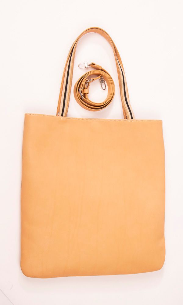 Bags and totes - Leather Tote Bag - Natural - Adjustable and removable strap - MLS-MARIELAURENCESTEVIGNY