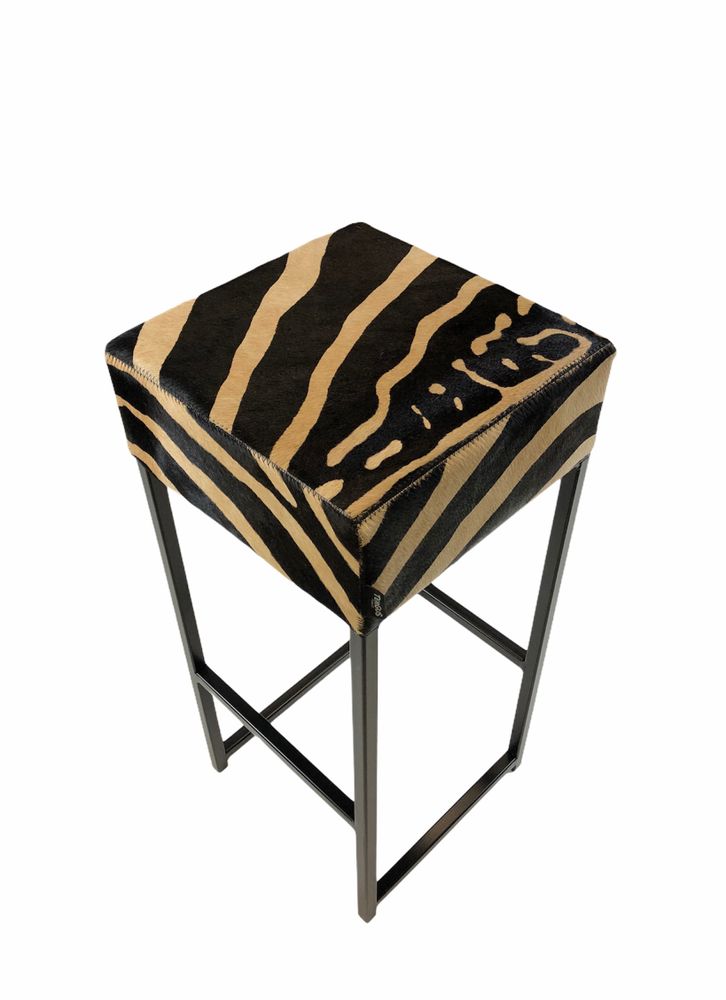 Tabourets - Tabouret de bar naturel en peau de vache  - TERGUS