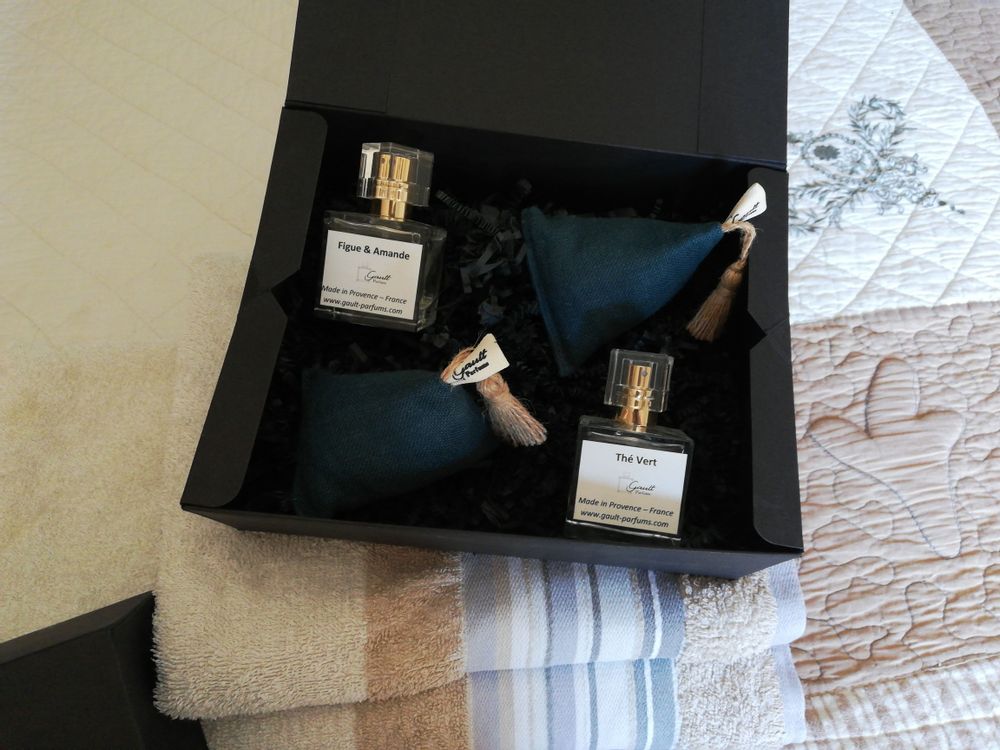 Coussins textile - Pyramide parfumée - diffuseur de parfums d'intérieur - GAULT PARFUMS
