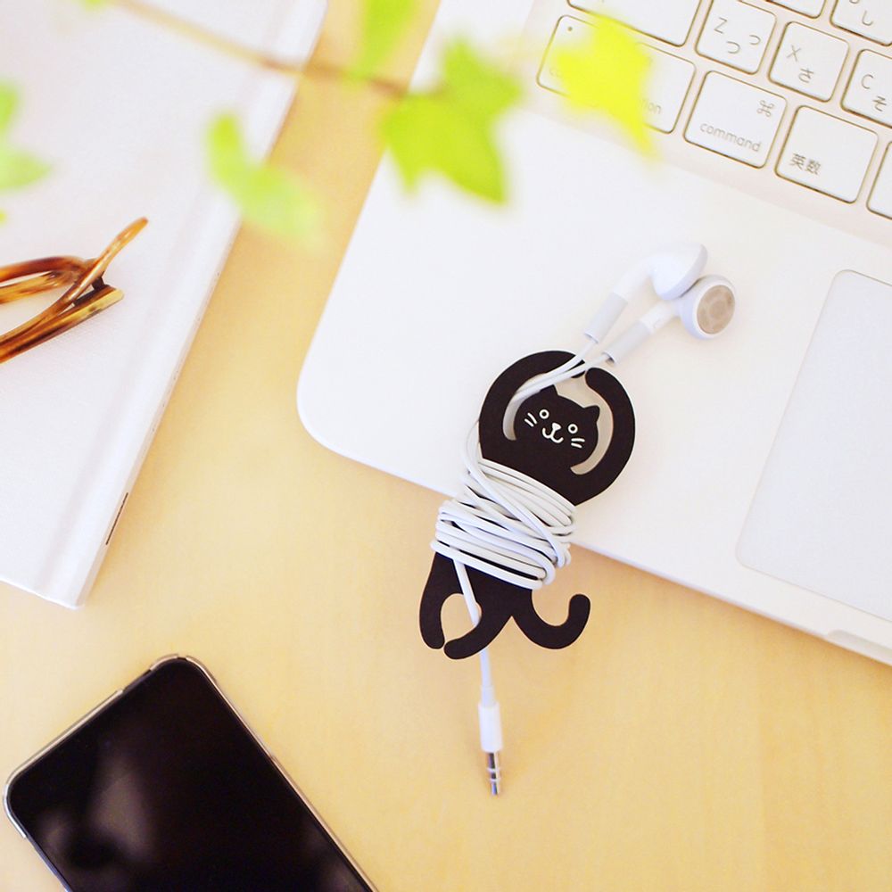 Cadeaux - Earphone Buddy cable holder - SUGAI WORLD