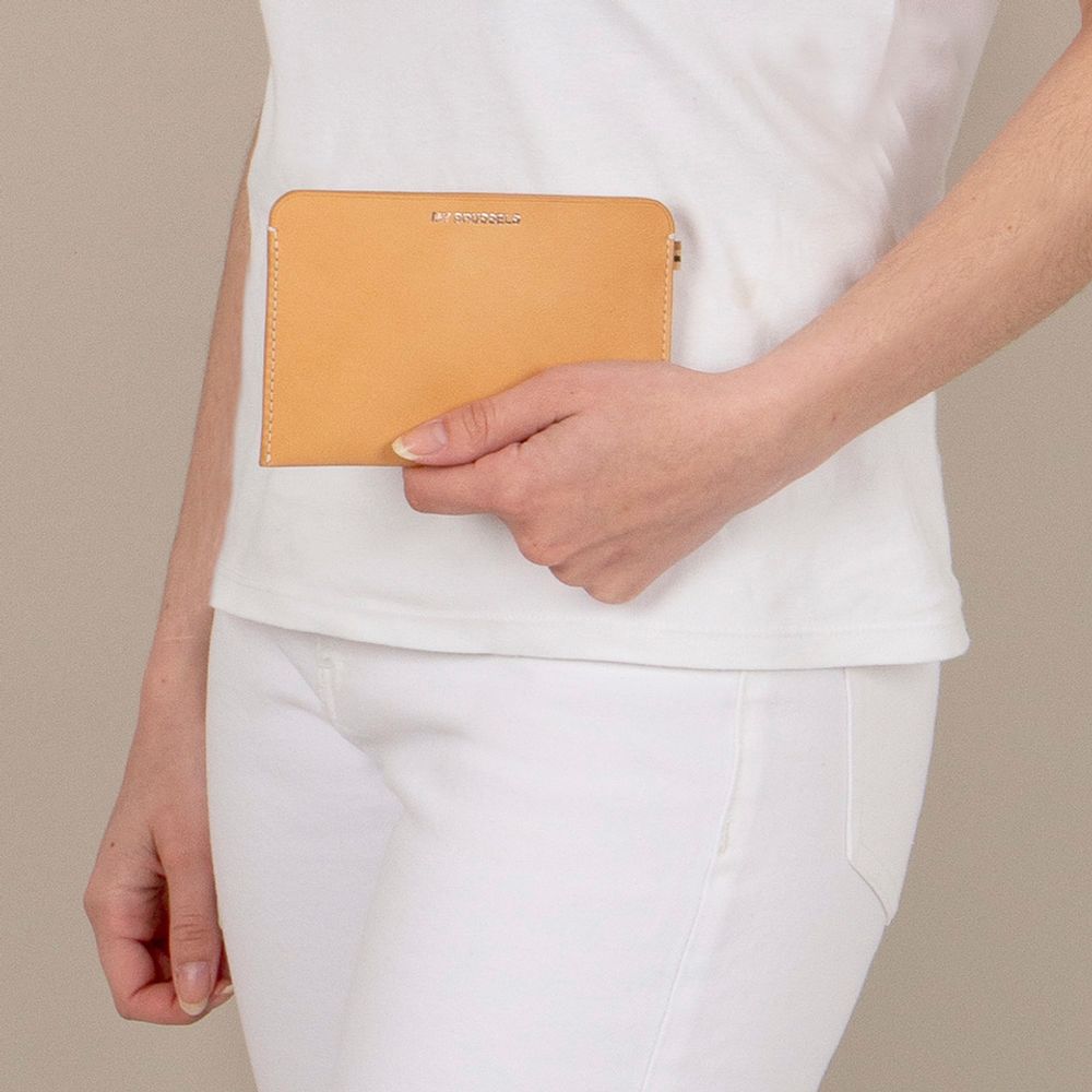 Gifts - RFID passport and cards wallet - Travel My Brussels - Natural - MLS-MARIELAURENCESTEVIGNY