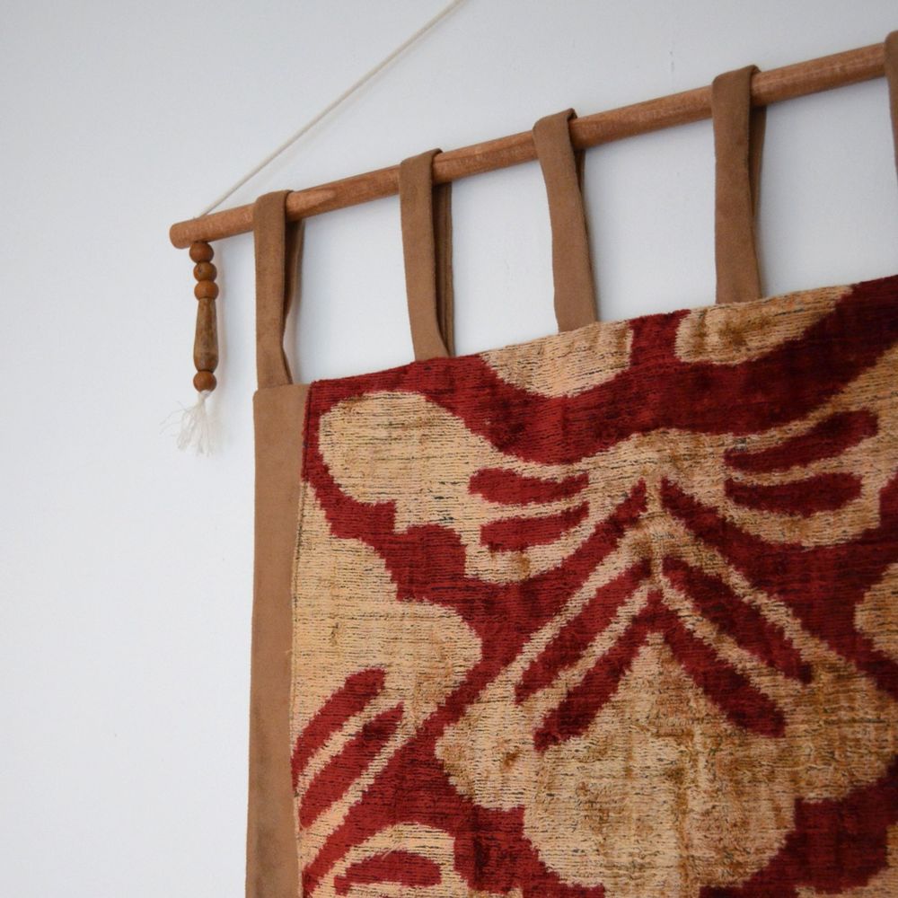 Other wall decoration - Wall hanging - Precious fabric from Central Asia - Unique piece - L'ATELIER DES CREATEURS