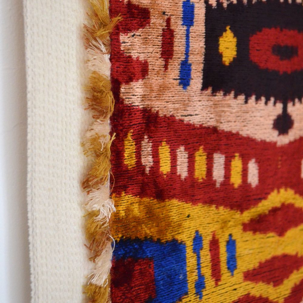 Autres décorations murales - Tenture murale - Tissu précieux d'Asie Centrale - Pièce unique - L'ATELIER DES CREATEURS