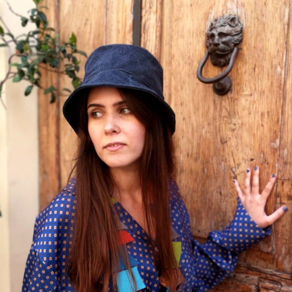 Chapeaux - Chapeaux faits à la main en lin et en laine - ELENA KIHLMAN