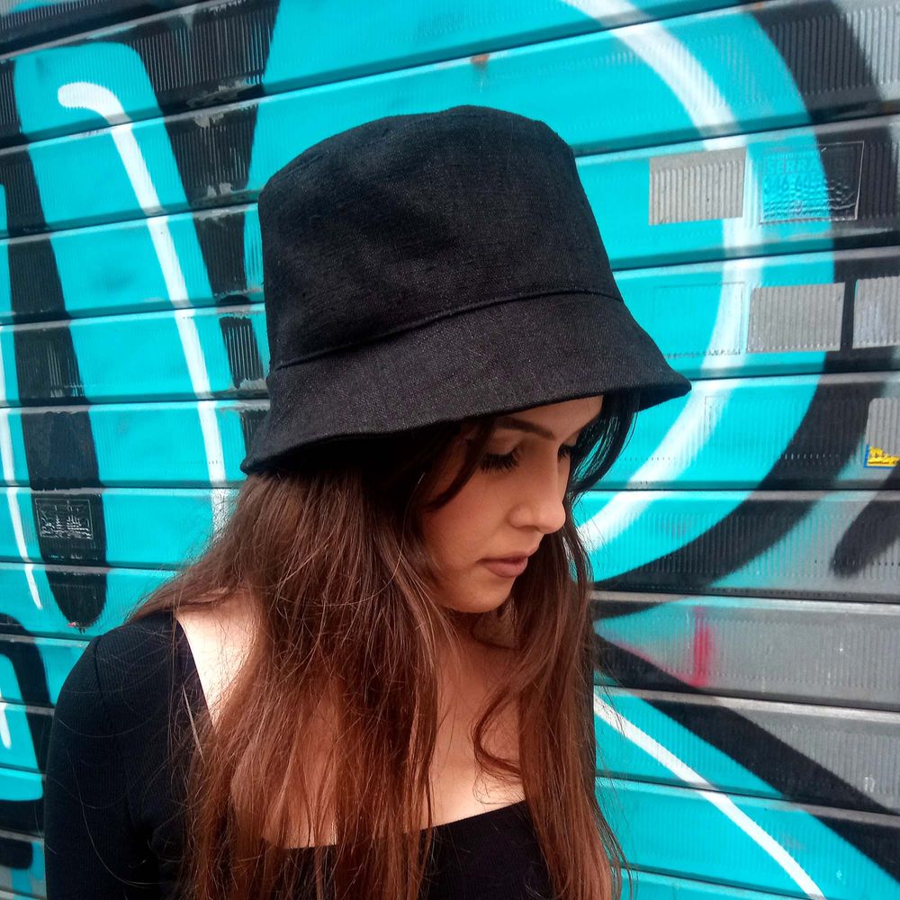 Chapeaux - Chapeaux faits à la main en lin et en laine - ELENA KIHLMAN