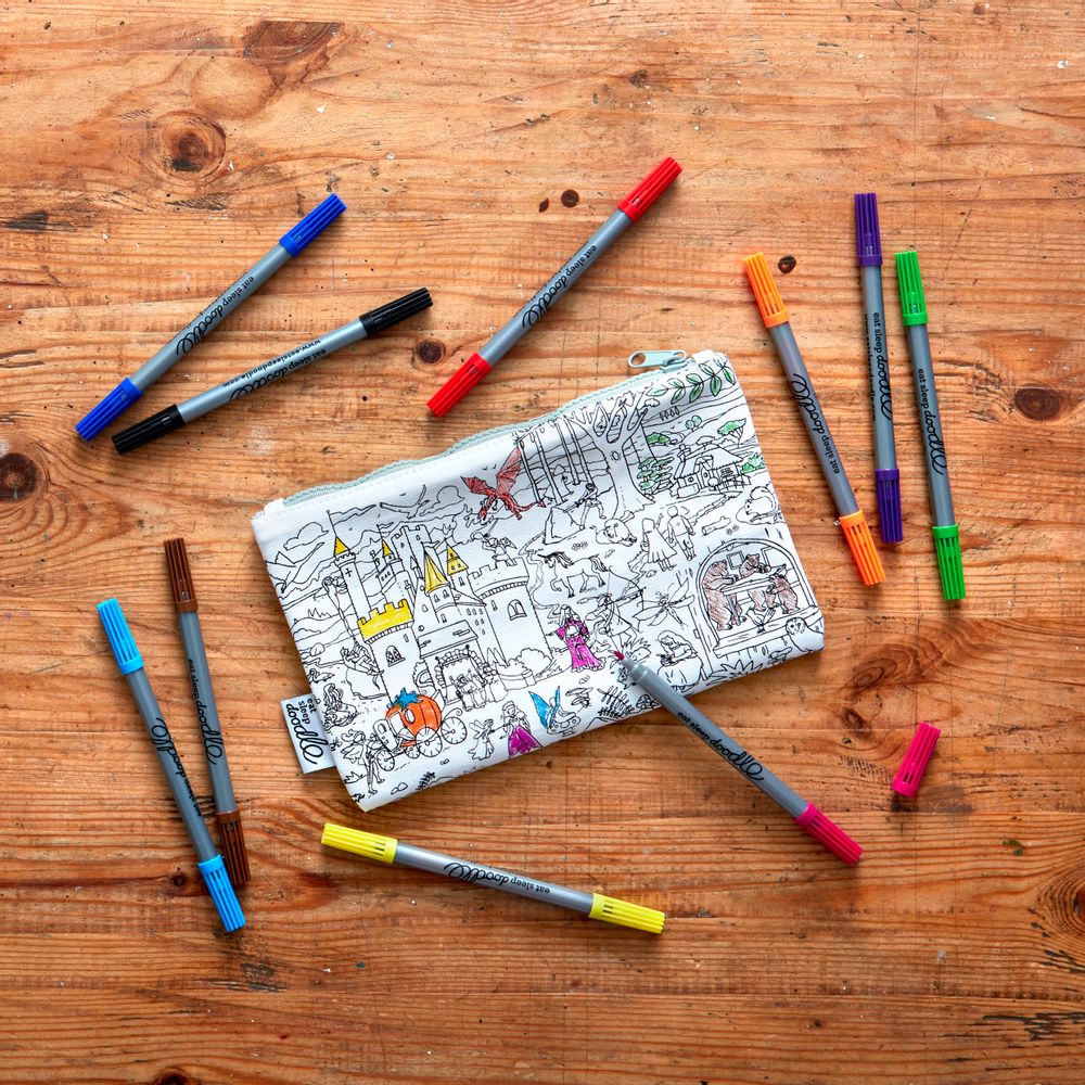 Papeterie bureau - Trousse à colorier contes de fées et légendes - EATSLEEPDOODLE