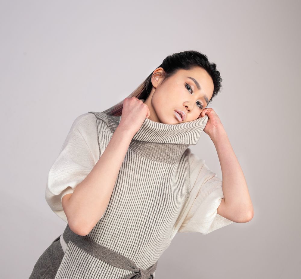 Apparel - Vest with belt in cashmere, Мongolia  - AZZA DESIGN STUDIO ORGANIC CASHMERE MONGOLIE
