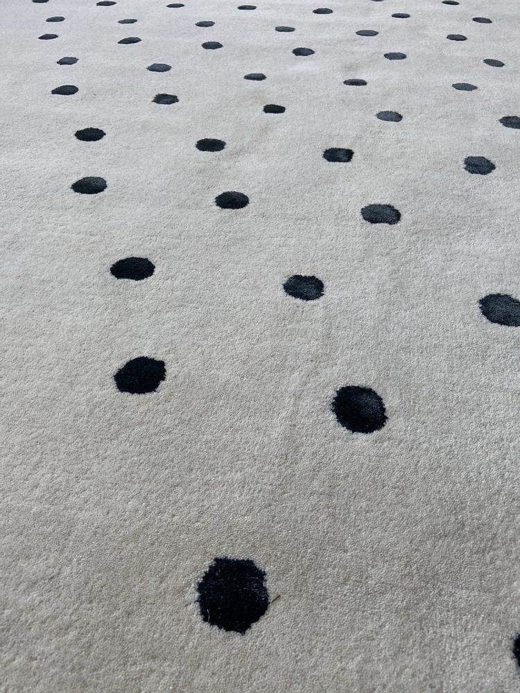 Tapis contemporains - MOTIF POIS, TAPIS FAIT MAIN - KAYMANTA