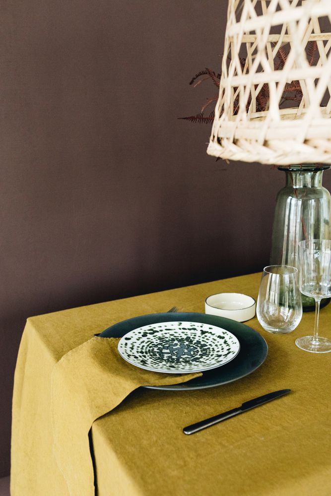 Assiettes de réception - Assiette de présentation Bronze en céramique noire - REVOL
