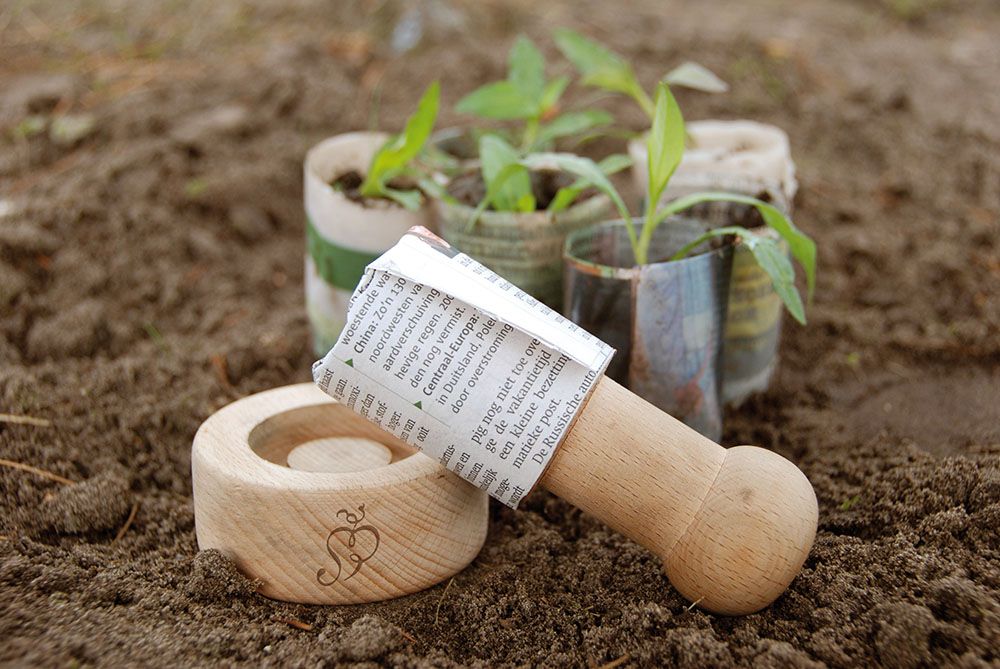 Accessoires de jardinage - Garden tools : outils de jardin, tabliers, pots à rempoter, voiles d'hivernage, gants de jardin - ESSCHERT DESIGN